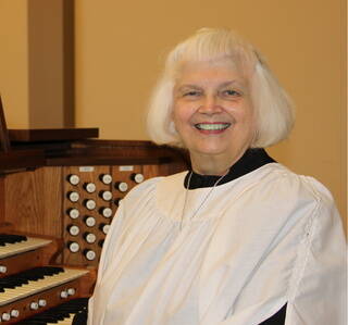 Ella Rae Stovall, Organist